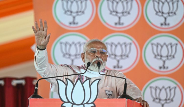 #LoksabhaElection: PM Modi said, INDI alliance is in trouble over OBC reservation.